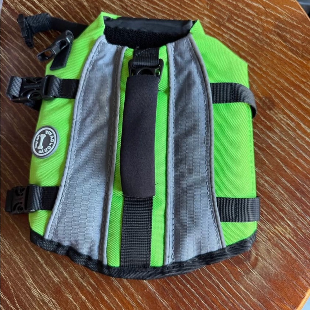 *PET GEAR* Reflective Green and Gray Dog Life Jacket - XXS